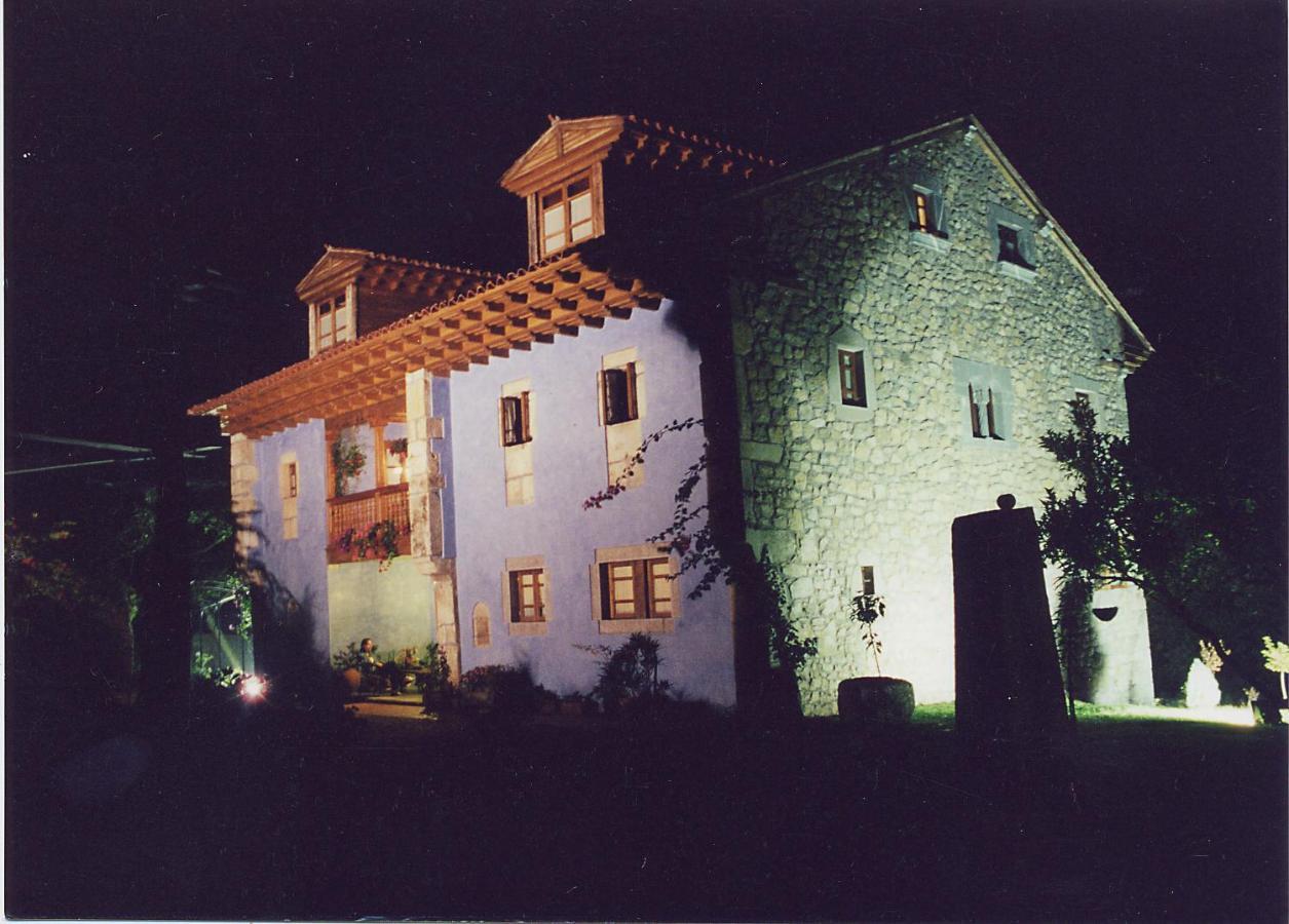 El Ama De Llaves Pension Hontoria Buitenkant foto